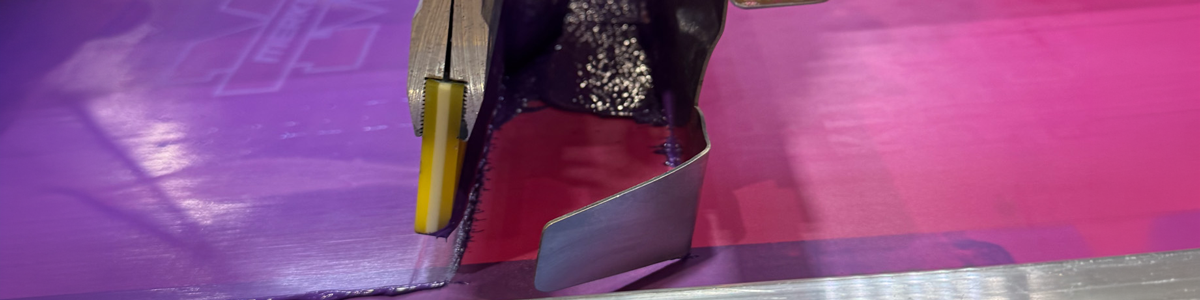 Discharge Ink vs Regular Screen Printing Ink: When to Use Each