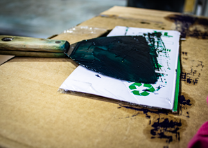 How to Clean Screen Printing Ink Stains from Equipment