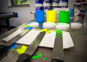 What Makes Good Screen Printing Ink? Key Characteristics Explained